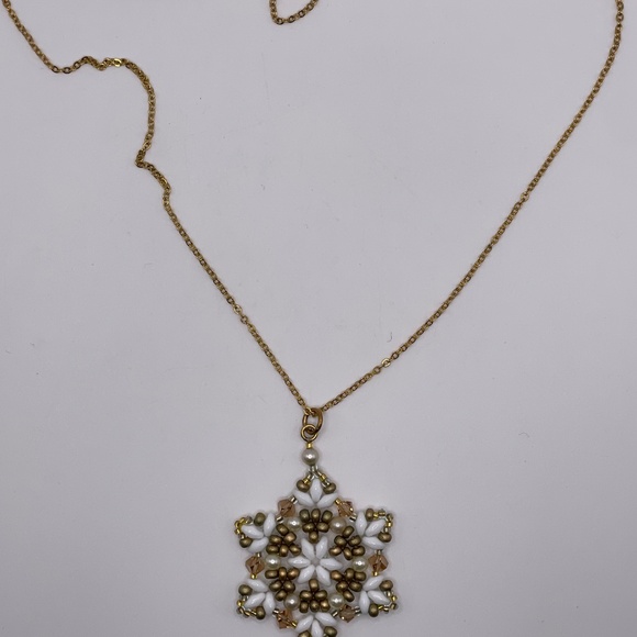 Gold Tone White Czech Glass Hand Beaded Snowflake Pendant Necklace - Picture 9 of 11